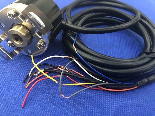 Bộ mã hóa vòng quay tương đối 40mm (Loại lỗ liền thân) Autonics E40HB8-500-3-V-24